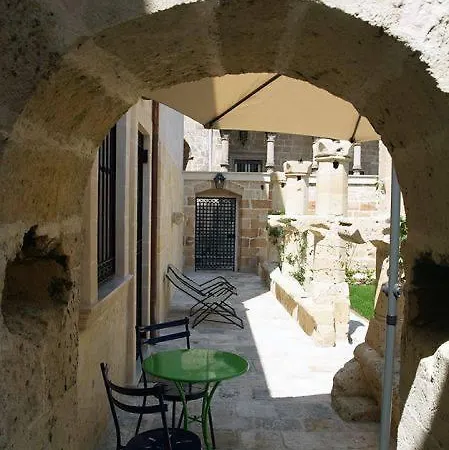 فندق مبيت وإفطار Sine Tempore 5*