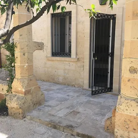 Sine Tempore ماندوريا
