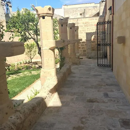 فندق مبيت وإفطار Sine Tempore ماندوريا