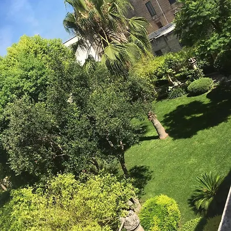 Sine Tempore Couette-café